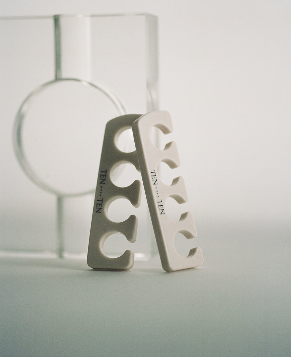 The Spacemakers – Toe Separators – Comfortable & Reusable – Tenoverten